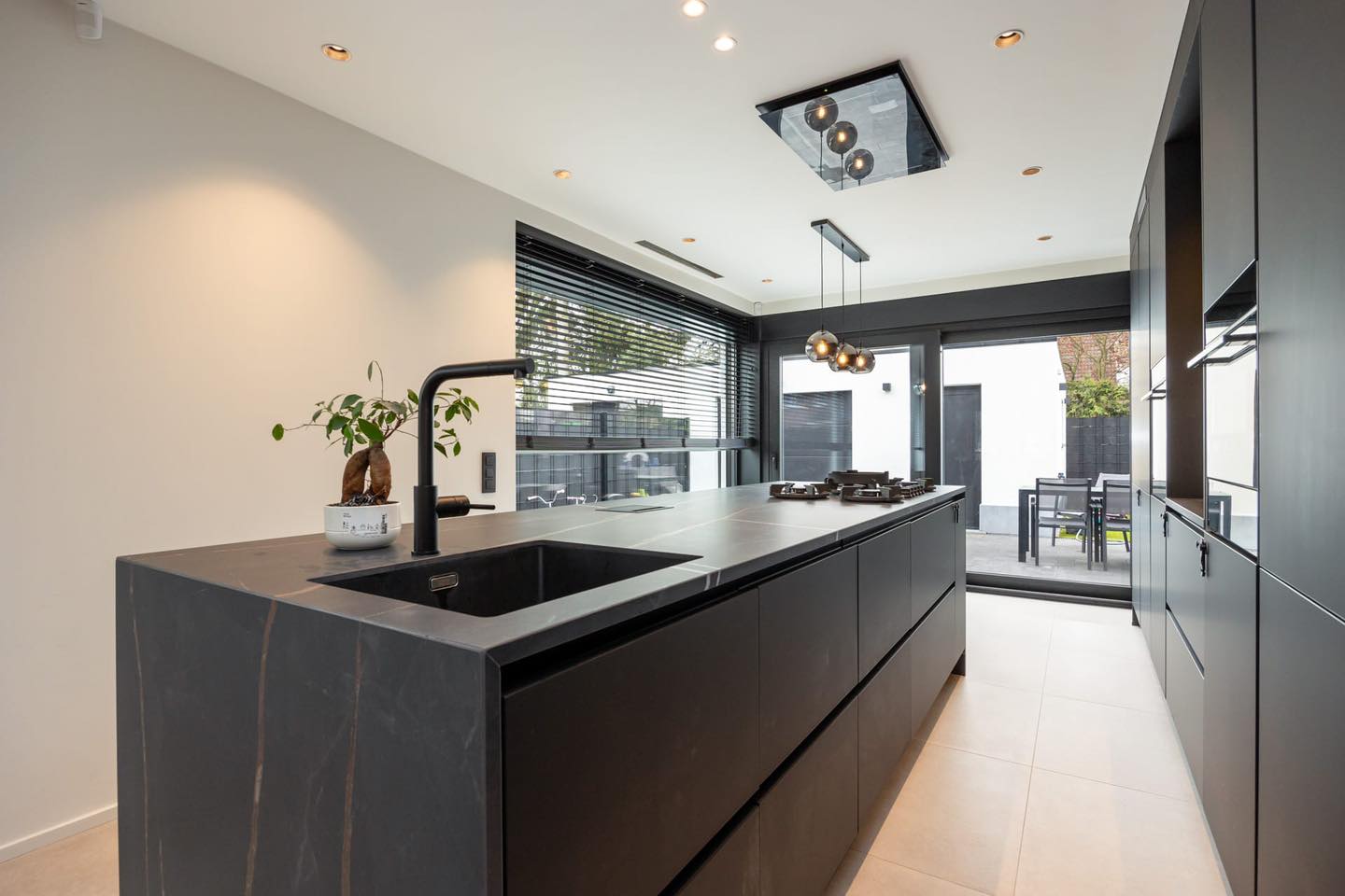 Uniceramica Sahara Noir