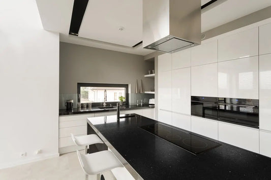Quartz vs Granite vs Quartzite: What Actually Matters (and What Doesn’t)