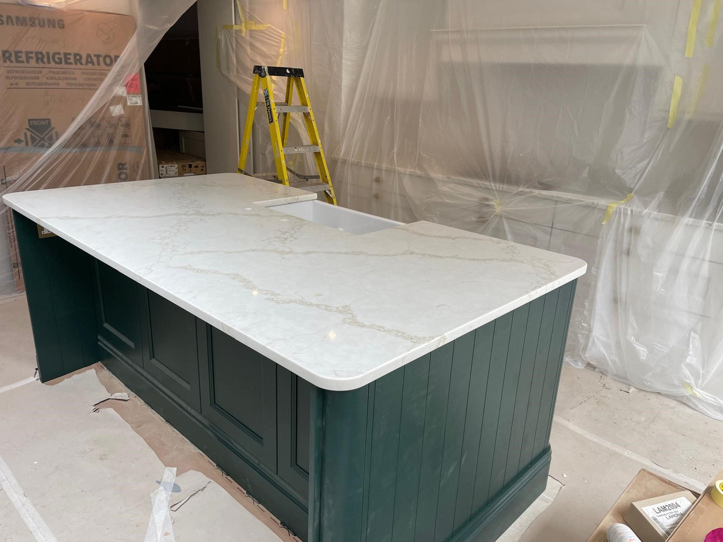 PQS Statuario Gold Polished