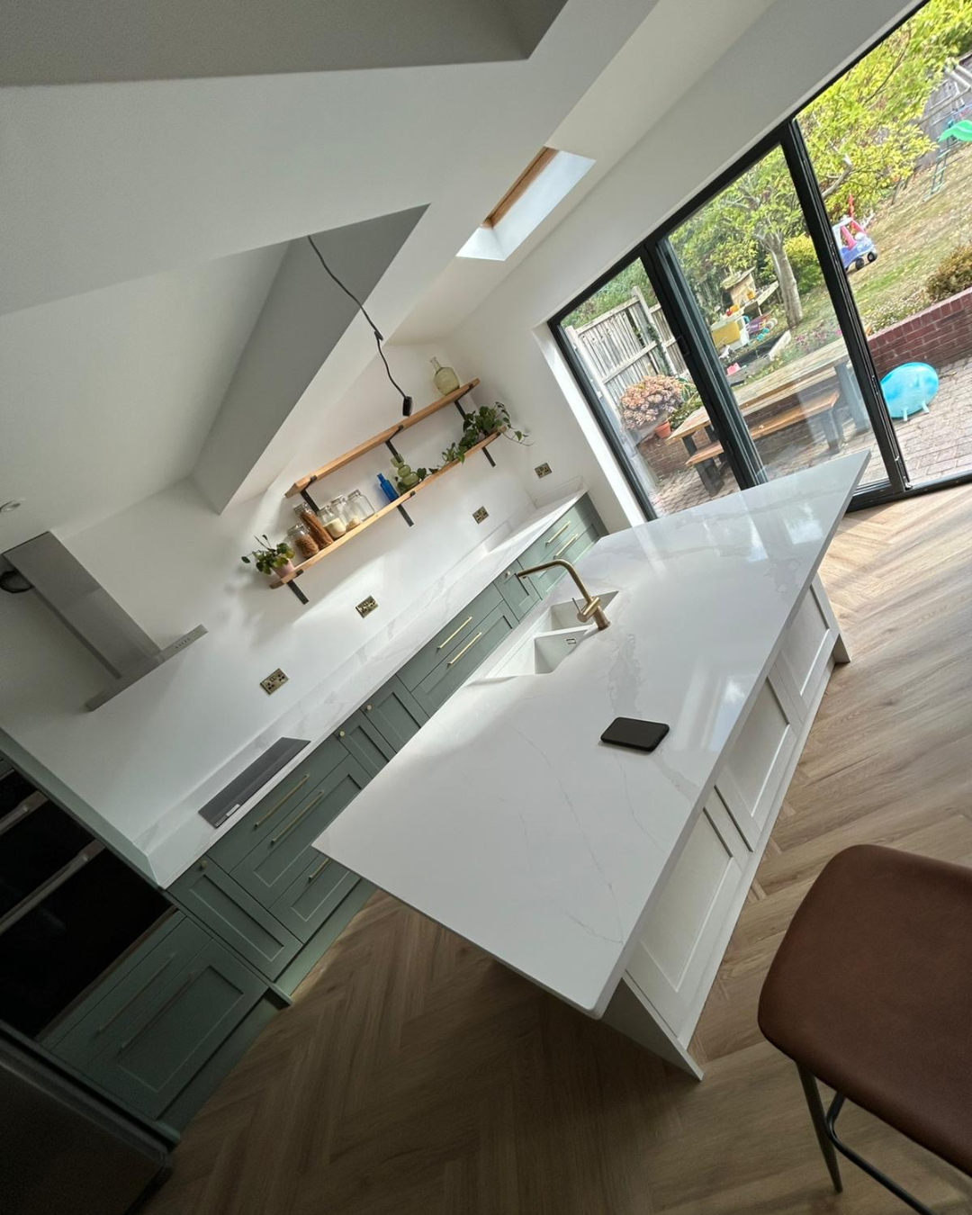 PQS Calacatta Gold Quartz