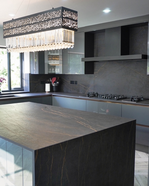 Dekton Laurent