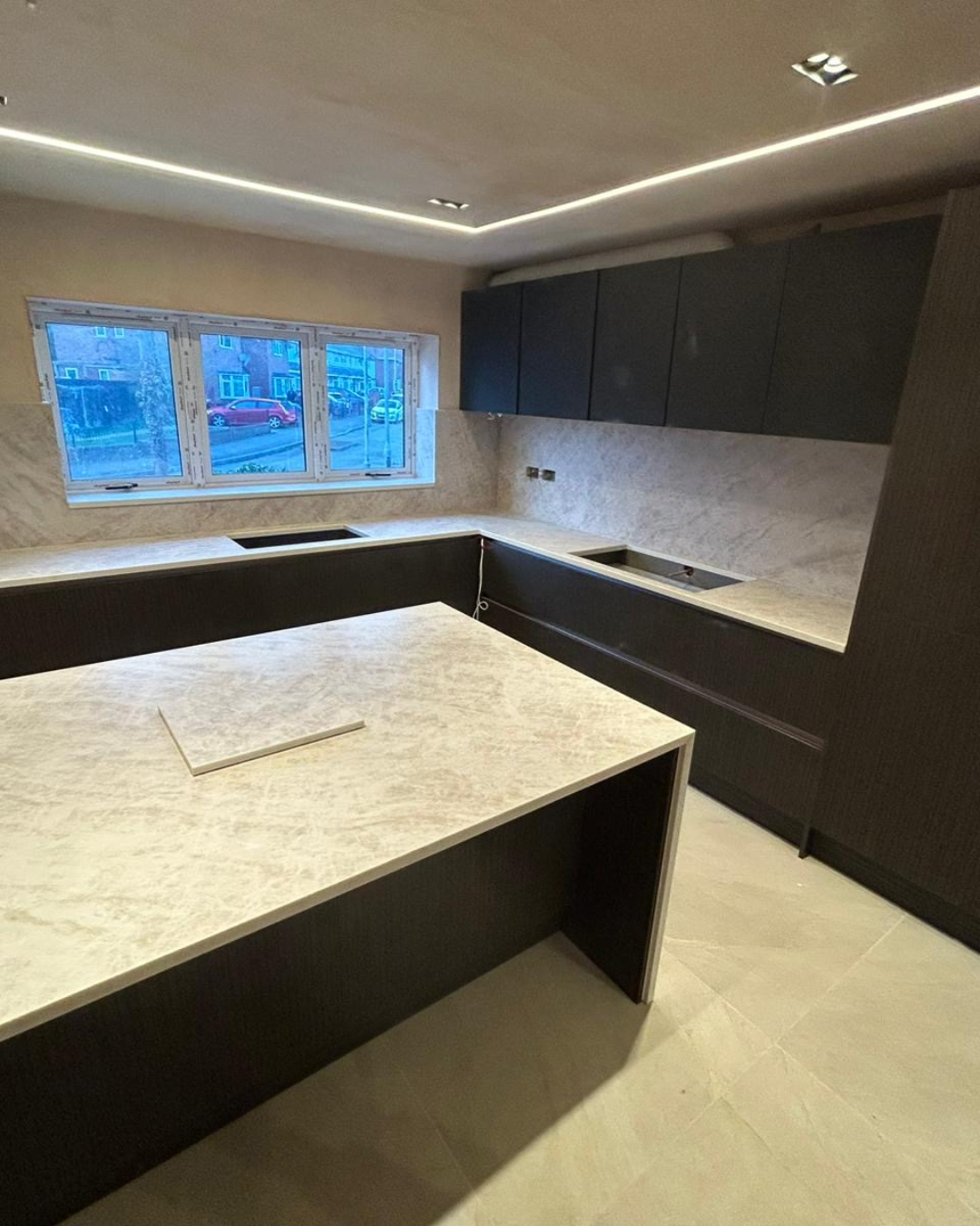 Cosy Taj Mahal Quartz