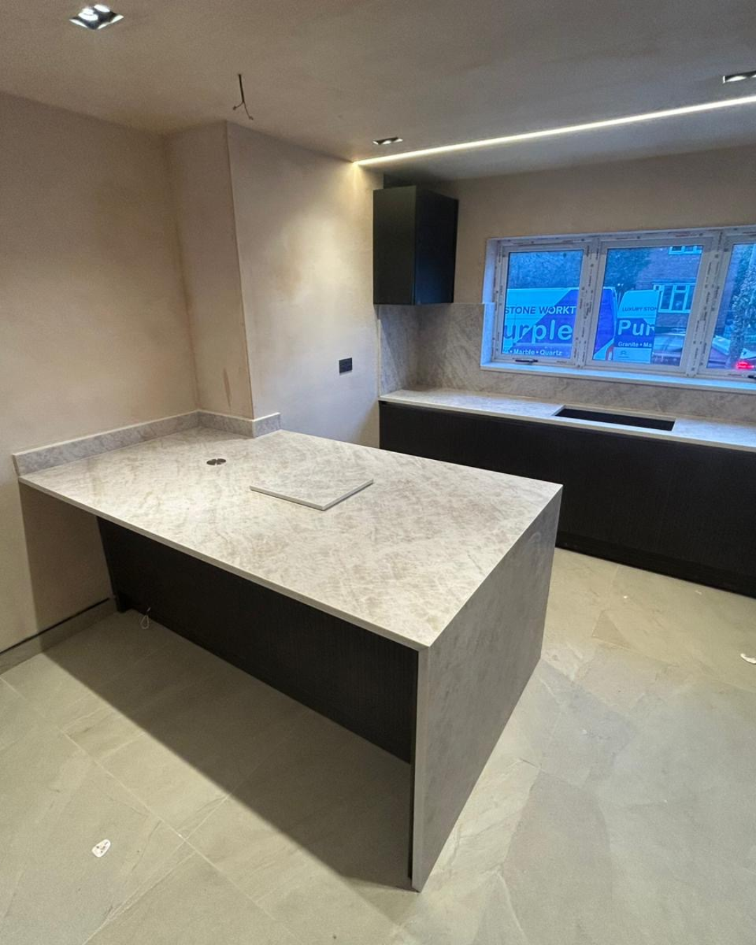 Cosy Taj Mahal Quartz