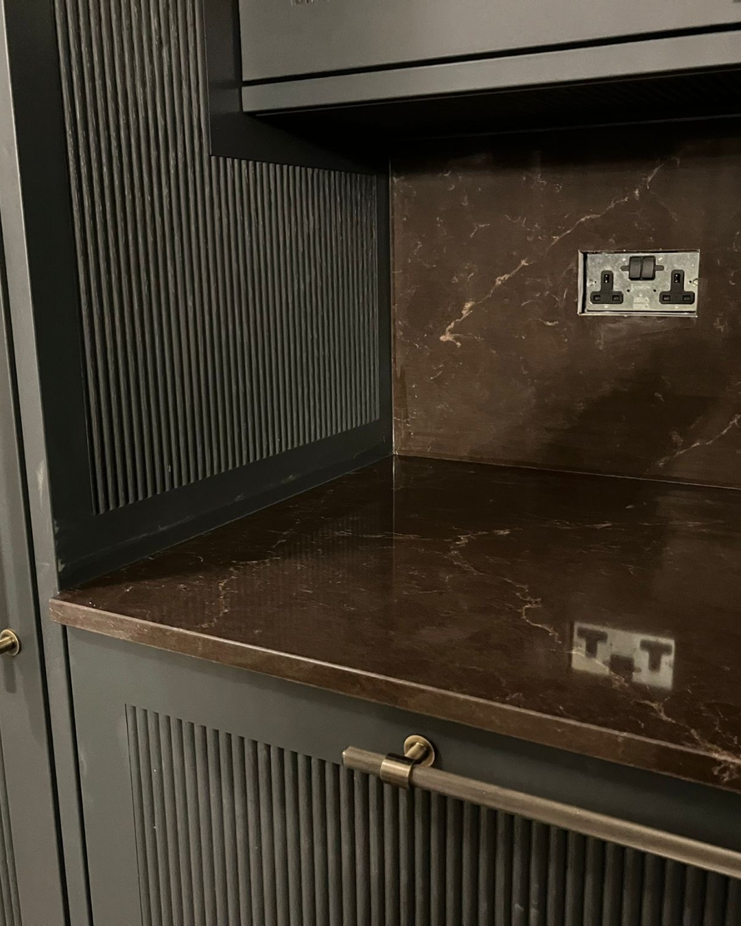Silestone Château Brown