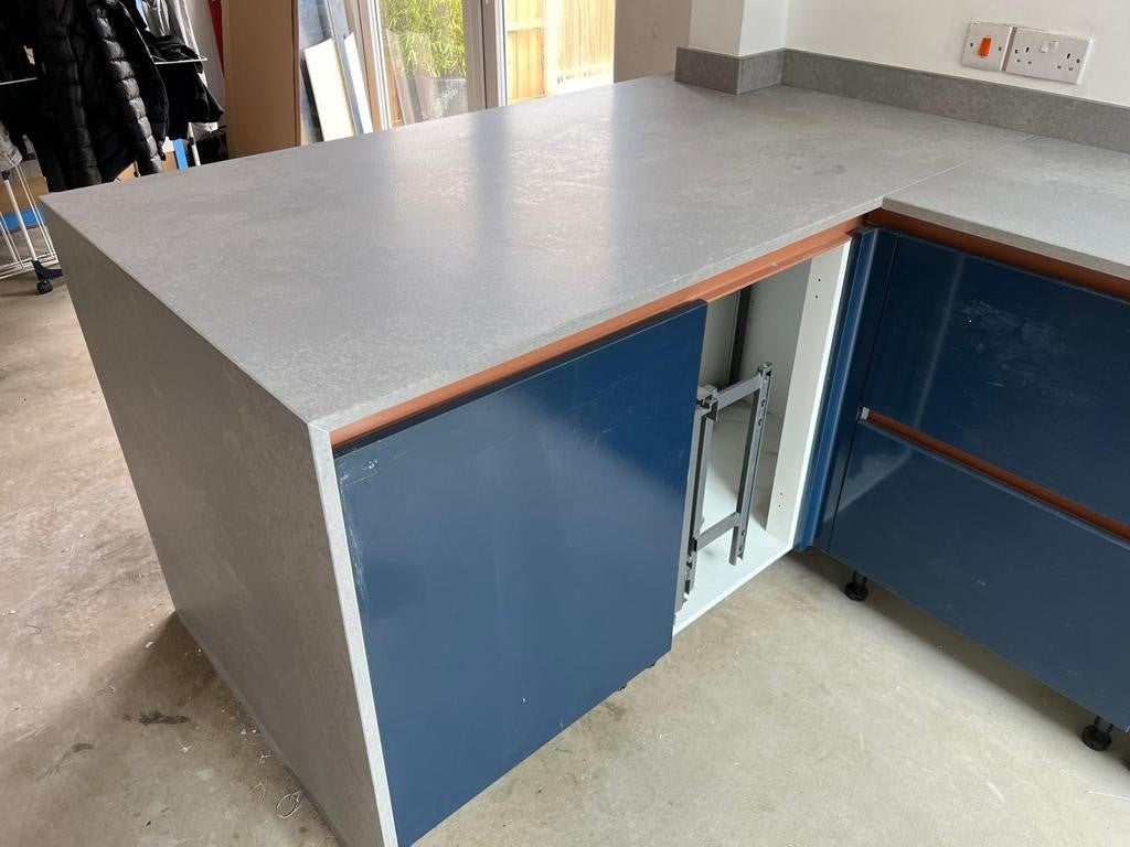 London Grey Quartz kitchen worktops