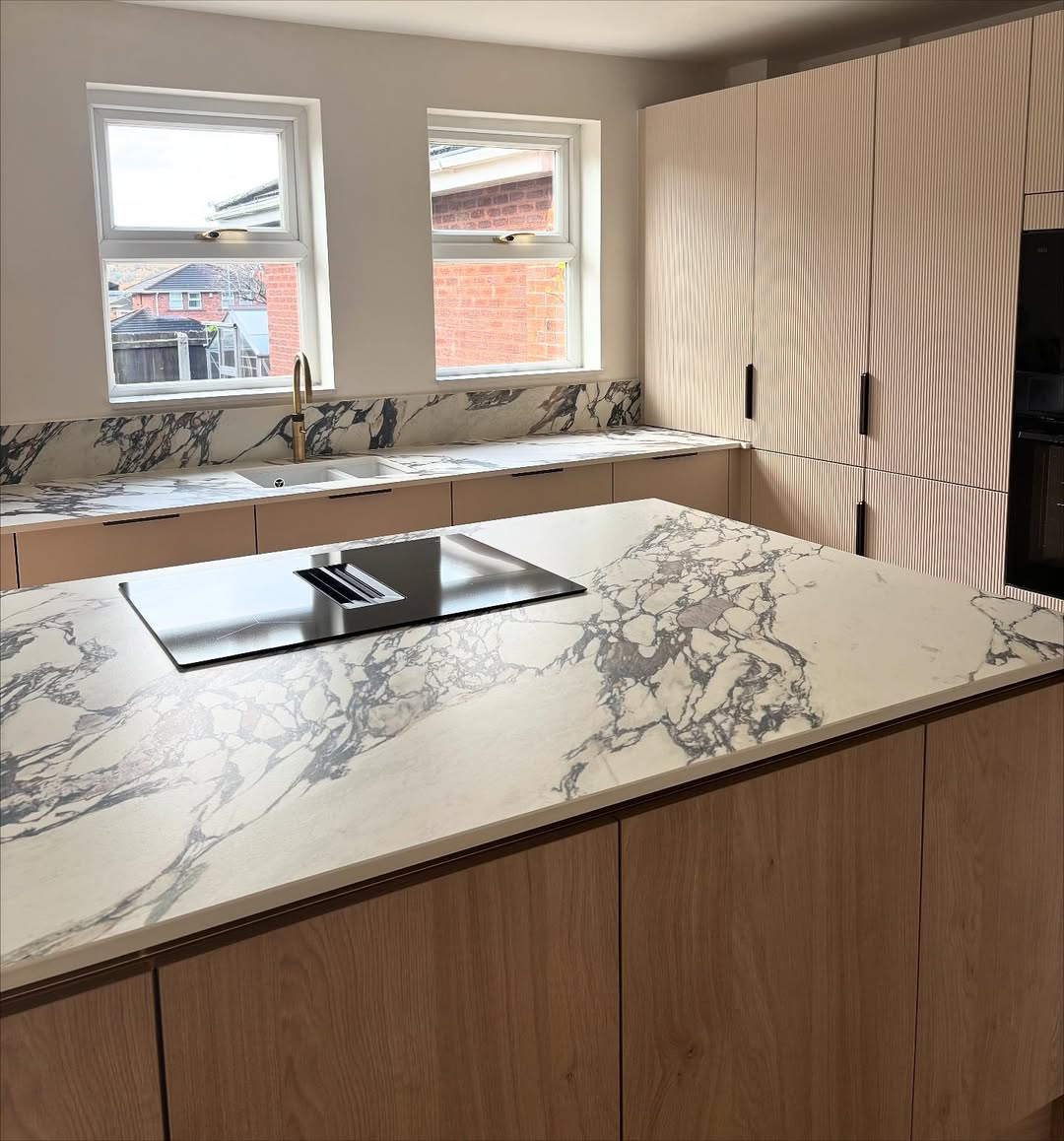 Uniceramica Calacatta Viola