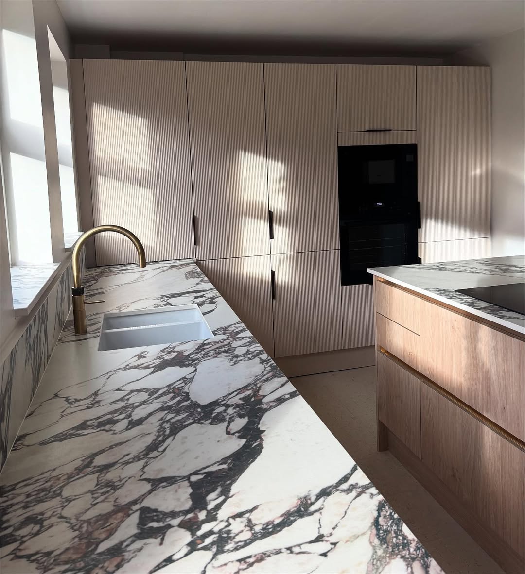 Uniceramica Calacatta Viola Worktops | Luxury Marble Effect Porcelain ...