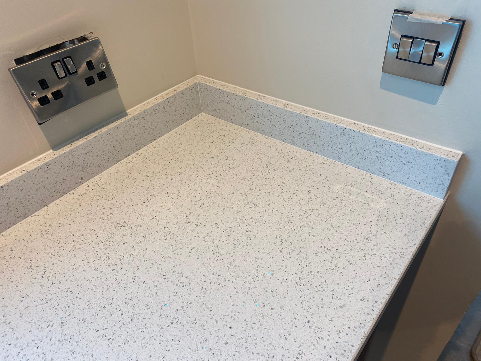 Worldwide Stones White Sparkle Quartz kitchen worktop